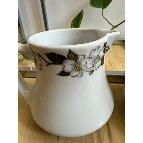 Shenango China Floral Creamer Pitchers – Set of 2 - Picture 3 of 7